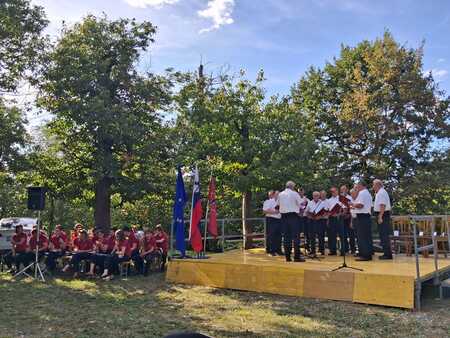 Spominska slovesnost na Ocinci; Vir: Občina Sežana